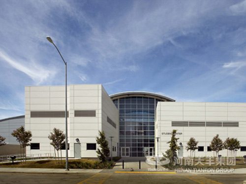 Metallic Curtain Wall Panel