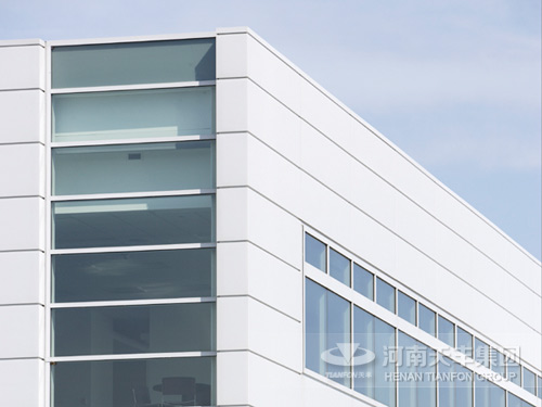 Metallic Curtain Wall Panel